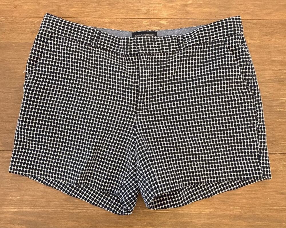 Banana Republic Petite 12P Black White Geometric Print Cotton Shorts Women's